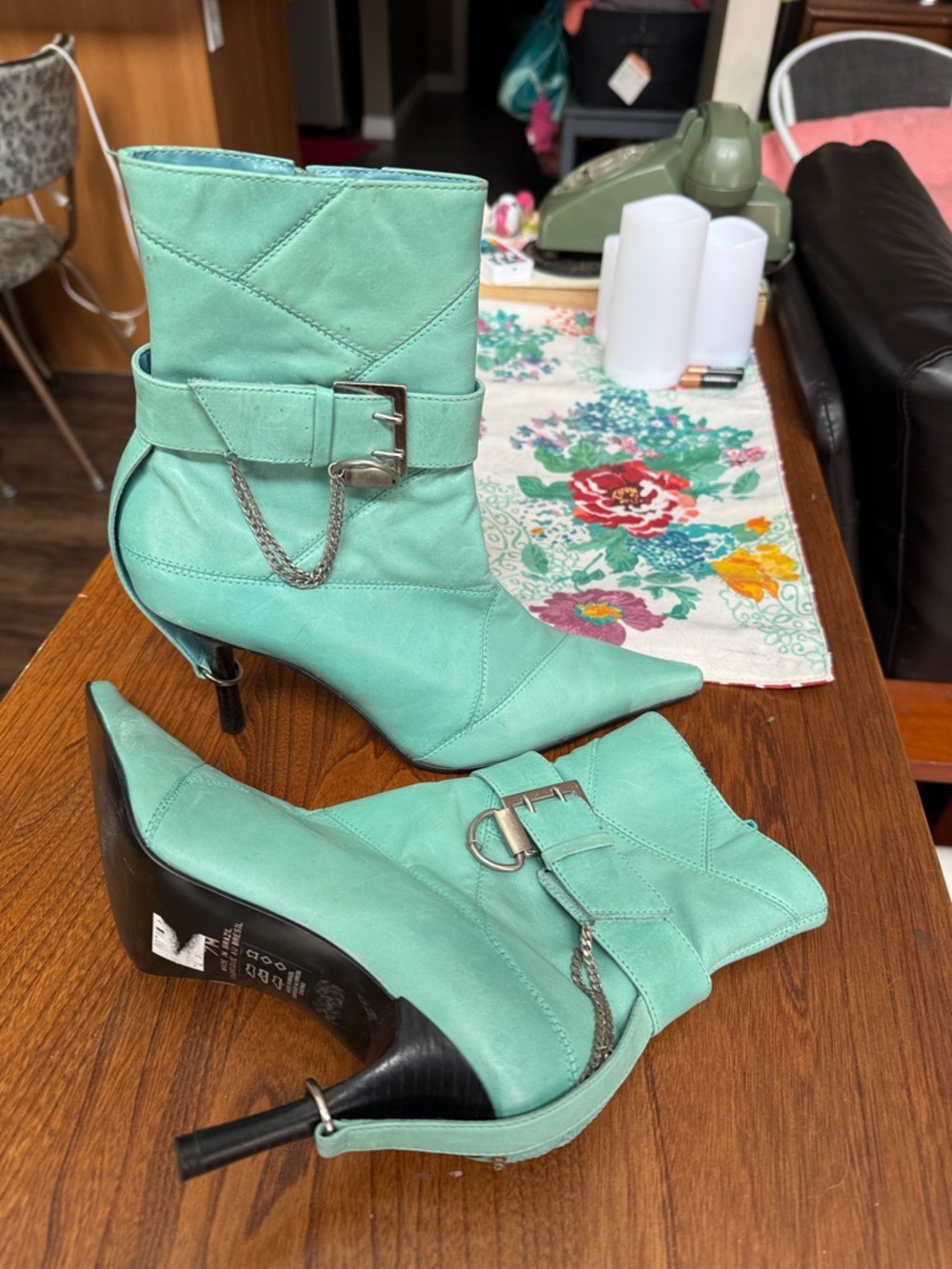 VintageTurquoise Pointed-Toe Ankle Boots with Chain and Buckle Detail